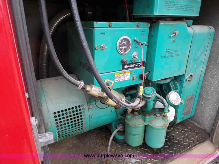 image for item L7130 1991 Pierce Crew Cab fire truck