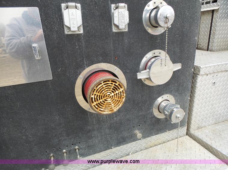 image for item L7130 1991 Pierce Crew Cab fire truck