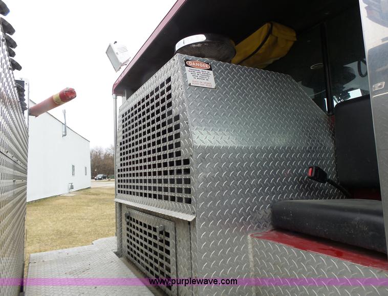 image for item L7130 1991 Pierce Crew Cab fire truck