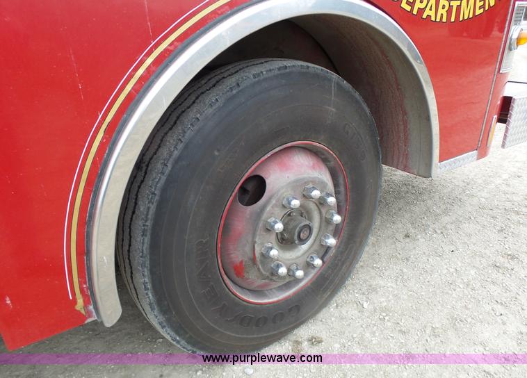 image for item L7130 1991 Pierce Crew Cab fire truck