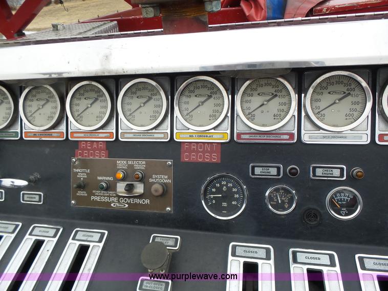 image for item L7130 1991 Pierce Crew Cab fire truck