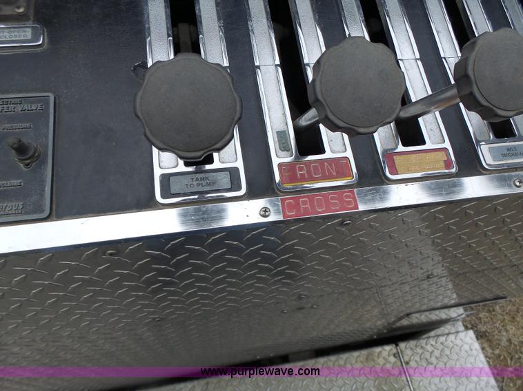 image for item L7130 1991 Pierce Crew Cab fire truck