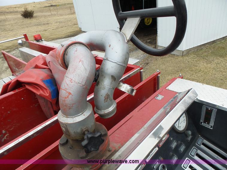 image for item L7130 1991 Pierce Crew Cab fire truck