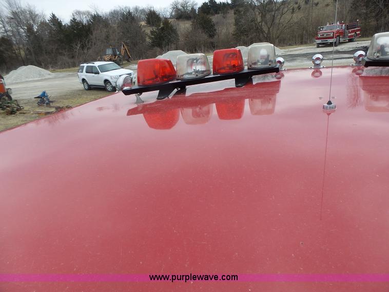 image for item L7130 1991 Pierce Crew Cab fire truck