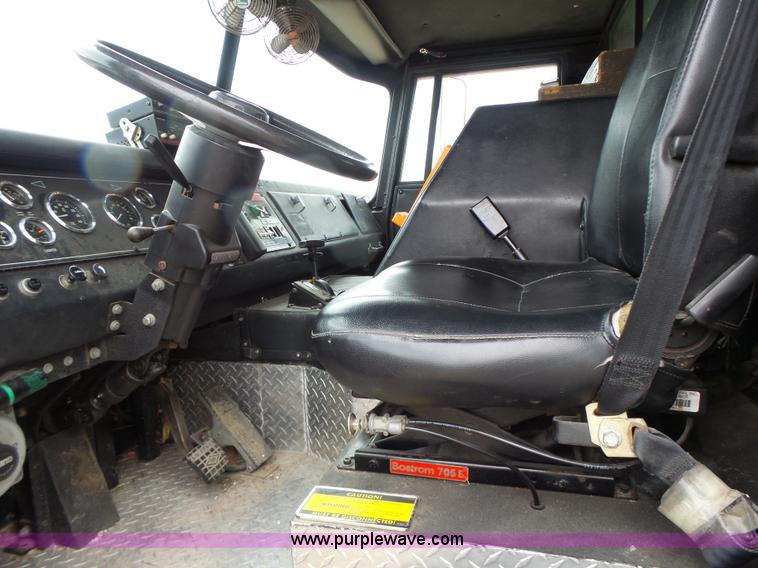 image for item L7130 1991 Pierce Crew Cab fire truck