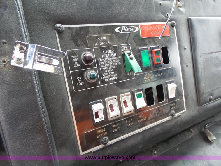 image for item L7130 1991 Pierce Crew Cab fire truck