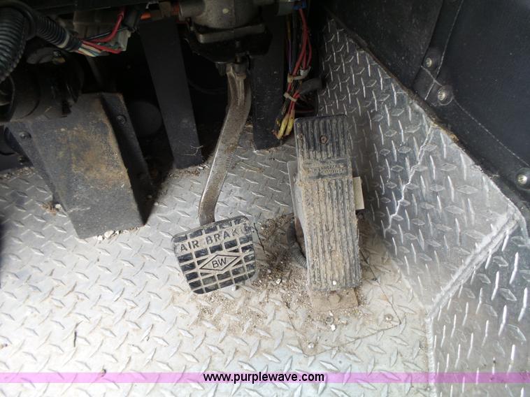 image for item L7130 1991 Pierce Crew Cab fire truck