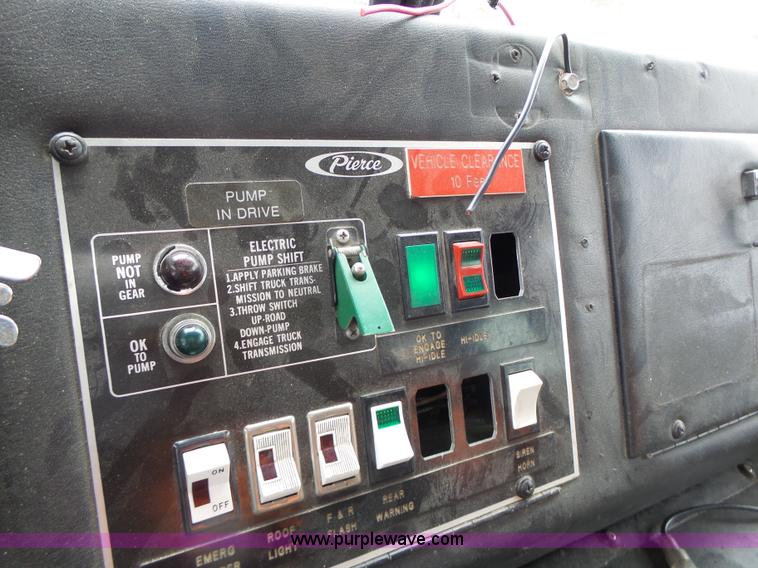 image for item L7130 1991 Pierce Crew Cab fire truck