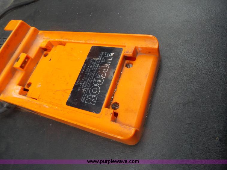 image for item L7130 1991 Pierce Crew Cab fire truck