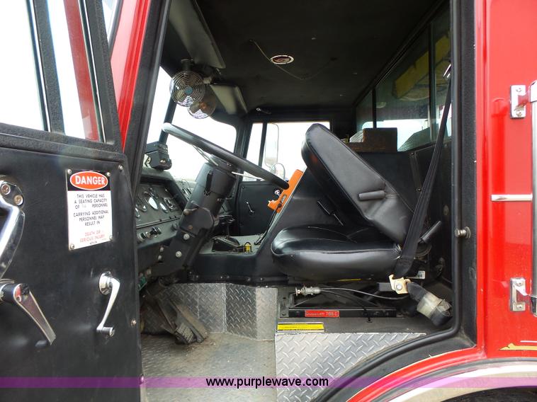 image for item L7130 1991 Pierce Crew Cab fire truck