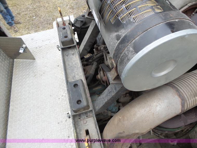 image for item L7130 1991 Pierce Crew Cab fire truck