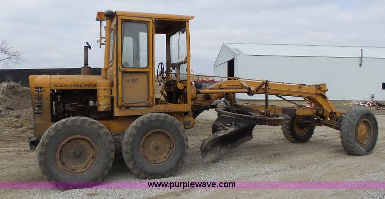 image for item L7131 1966 Allis Chalmers M100 motor grader