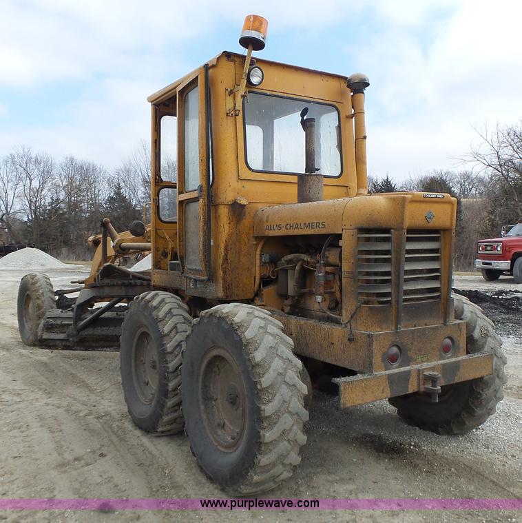 image for item L7131 1966 Allis Chalmers M100 motor grader