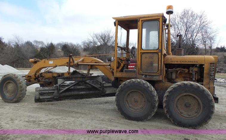 image for item L7131 1966 Allis Chalmers M100 motor grader