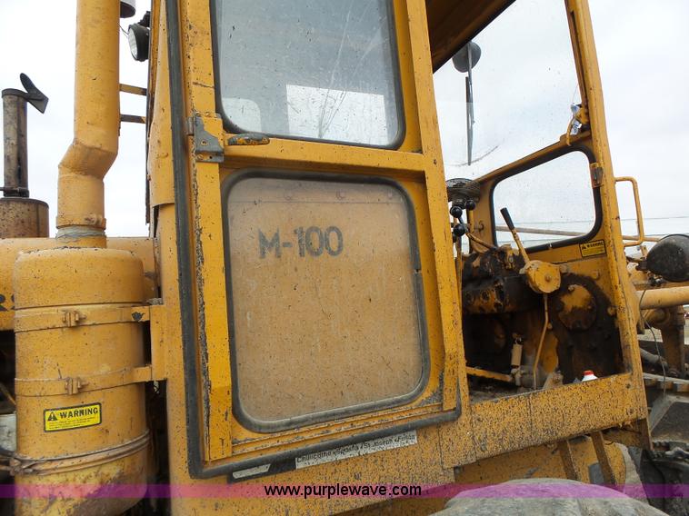 image for item L7131 1966 Allis Chalmers M100 motor grader