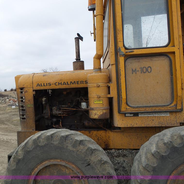 image for item L7131 1966 Allis Chalmers M100 motor grader
