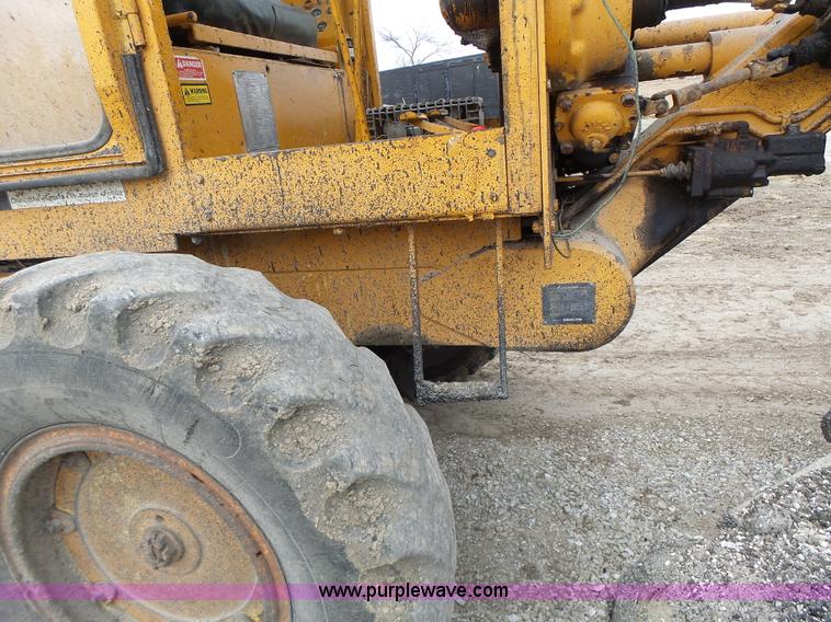 image for item L7131 1966 Allis Chalmers M100 motor grader