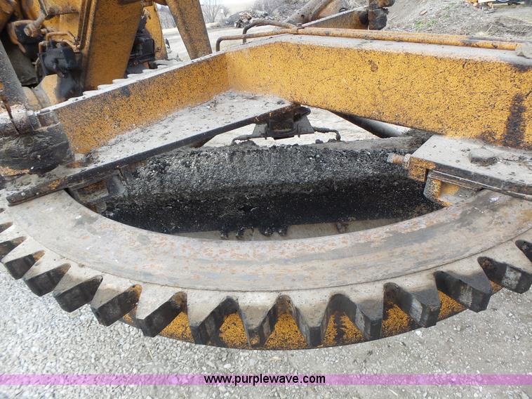 image for item L7131 1966 Allis Chalmers M100 motor grader