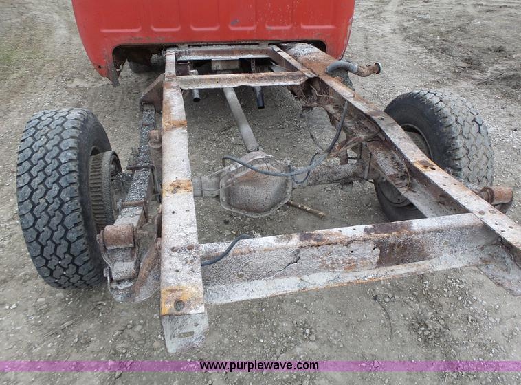 image for item L7132 1980 Chevrolet pickup truck cab and chassis