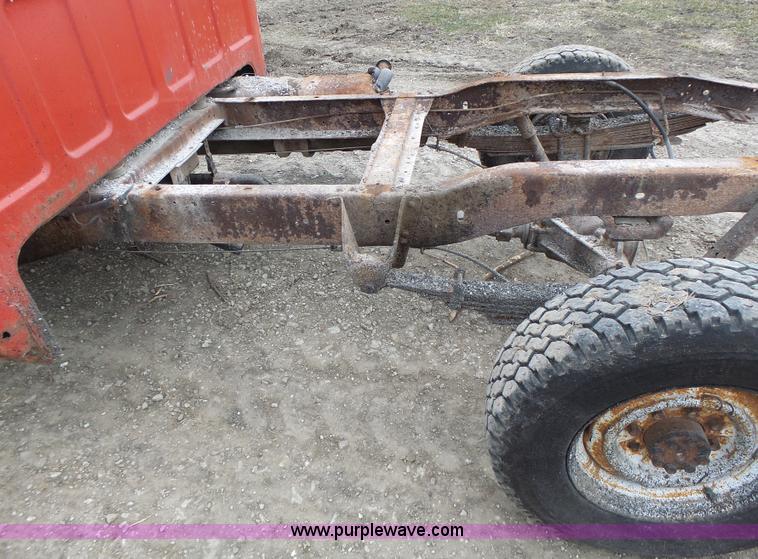 image for item L7132 1980 Chevrolet pickup truck cab and chassis