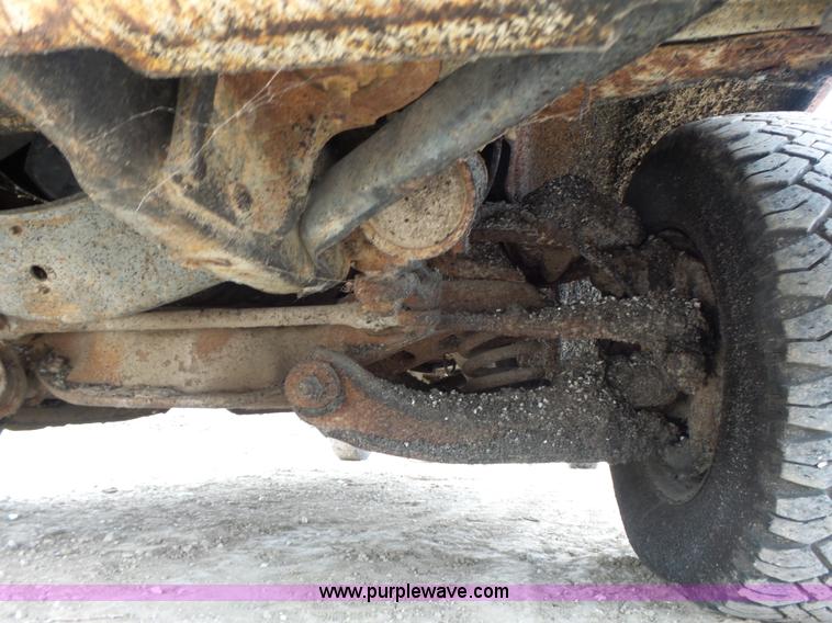 image for item L7132 1980 Chevrolet pickup truck cab and chassis