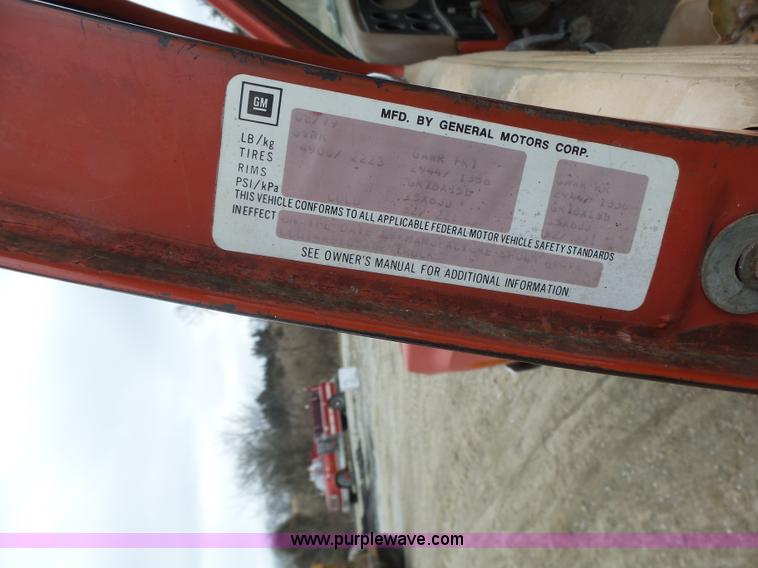 image for item L7132 1980 Chevrolet pickup truck cab and chassis