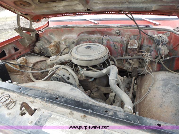 image for item L7132 1980 Chevrolet pickup truck cab and chassis