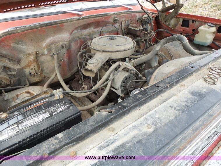 image for item L7132 1980 Chevrolet pickup truck cab and chassis