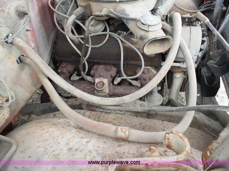 image for item L7132 1980 Chevrolet pickup truck cab and chassis