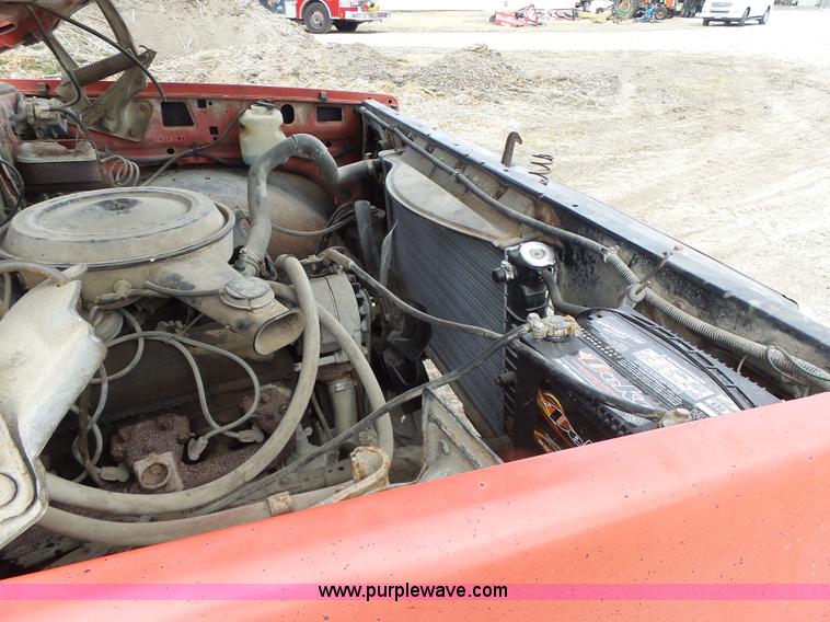 image for item L7132 1980 Chevrolet pickup truck cab and chassis