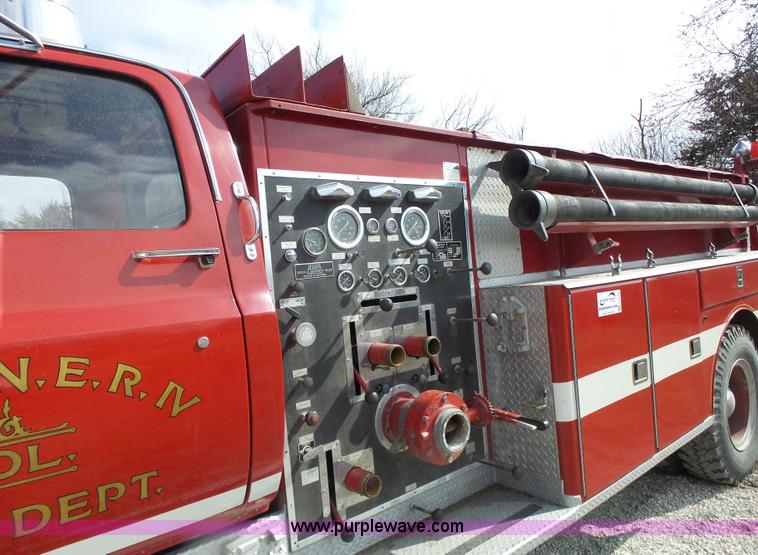 image for item L7133 1975 Chevrolet C65 fire truck