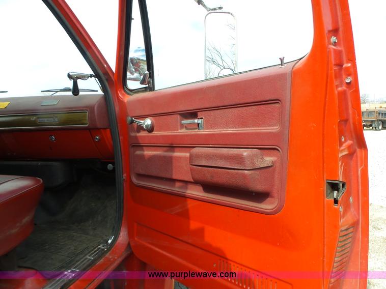 image for item L7133 1975 Chevrolet C65 fire truck