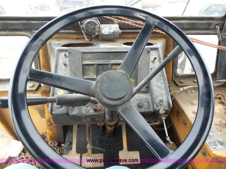 image for item L7134 1979 Case 580C backhoe