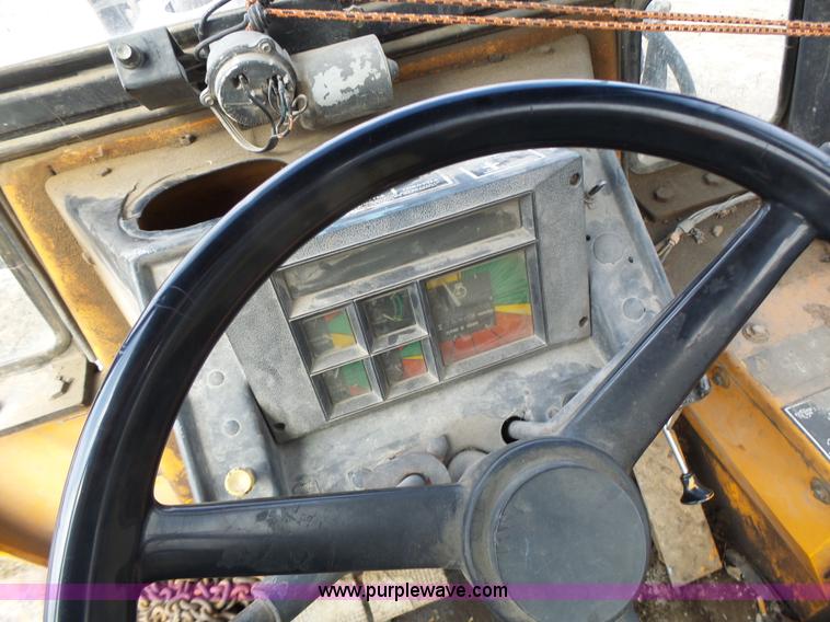 image for item L7134 1979 Case 580C backhoe