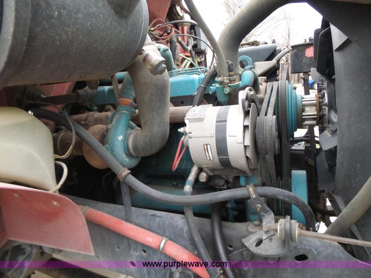 image for item L7307 1990 International 4800 fire tender truck