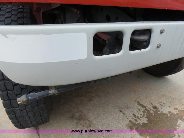 image for item L7307 1990 International 4800 fire tender truck