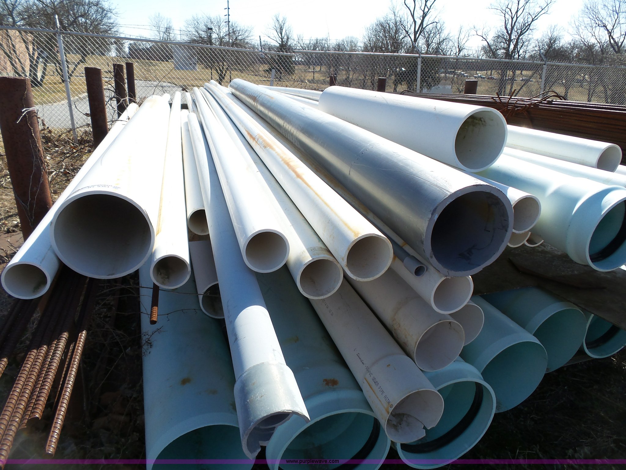 Assorted PVC pipe in Osawatomie, KS | Item BT9364 sold | Purple Wave