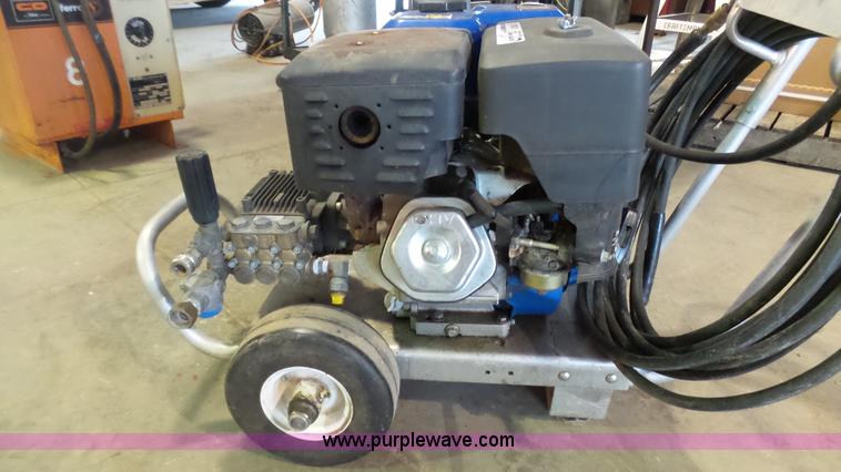 image for item AO9862 Pressure washer