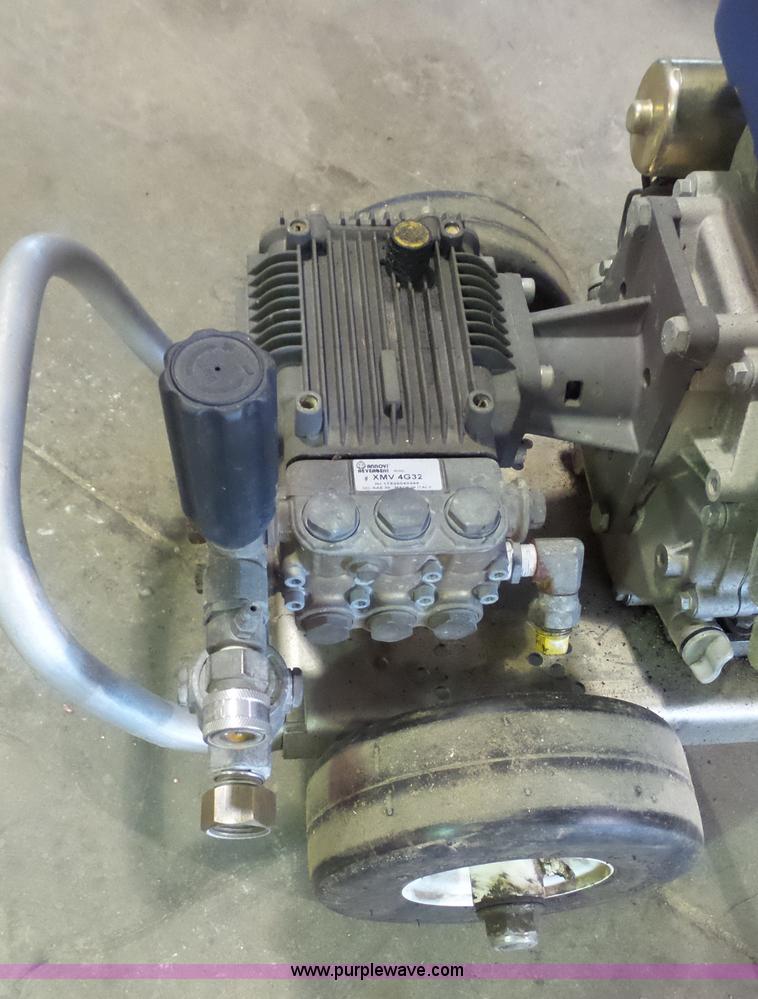 image for item AO9862 Pressure washer