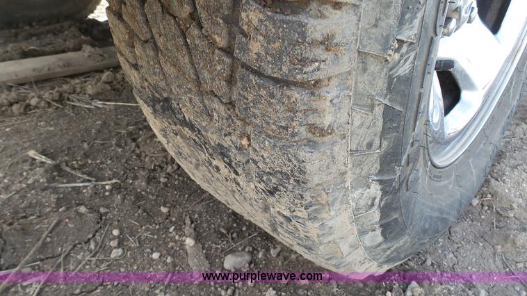 image for item AO9885 2004 Dodge Ram 1500 pickup truck