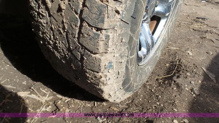 image for item AO9885 2004 Dodge Ram 1500 pickup truck