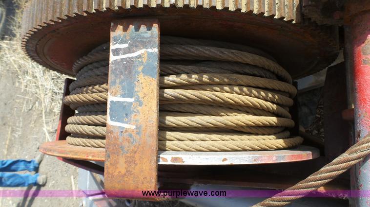 image for item AO9886 Holmes 750 wrecker winch