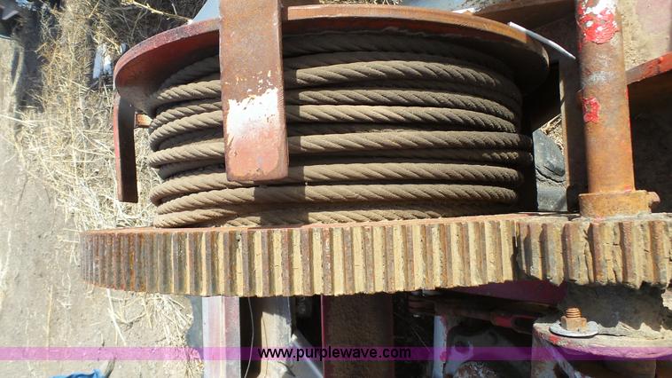 image for item AO9886 Holmes 750 wrecker winch