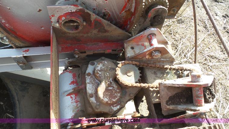 image for item AO9886 Holmes 750 wrecker winch