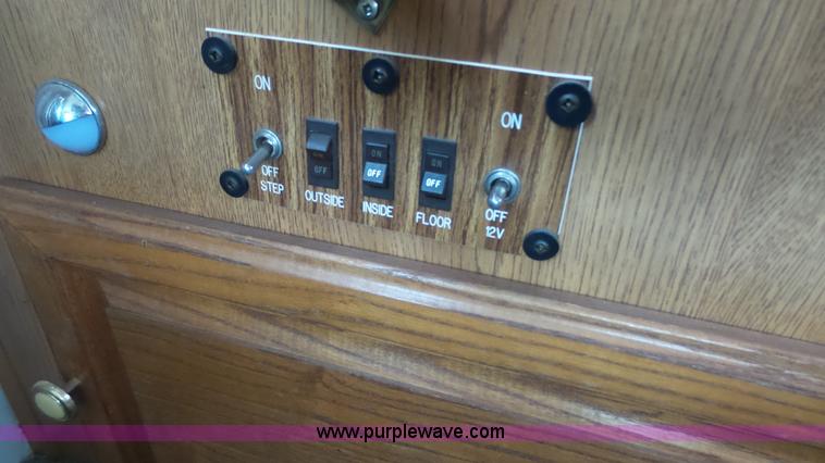 image for item AO9889 1997 Chevrolet Allegro Star RV