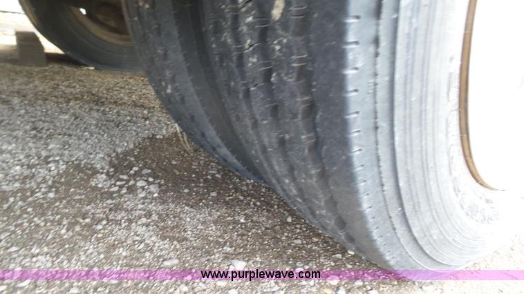 image for item AO9889 1997 Chevrolet Allegro Star RV