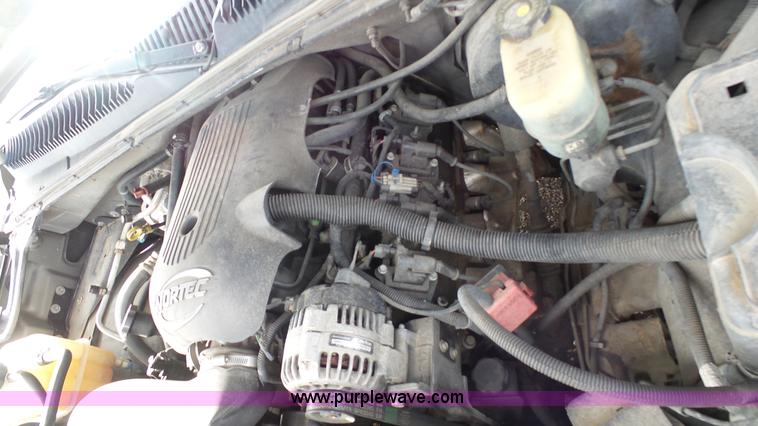 image for item AO9890 2001 GMC Sierra 1500 Ext. Cab pickup truck