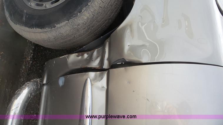 image for item AO9890 2001 GMC Sierra 1500 Ext. Cab pickup truck