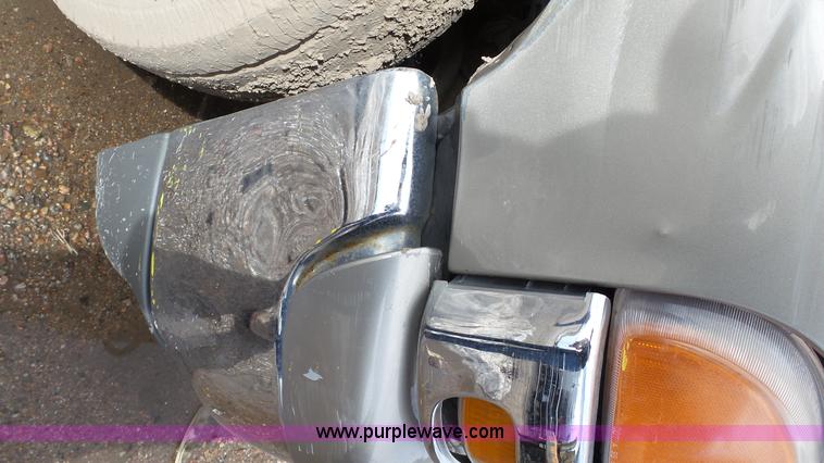 image for item AO9890 2001 GMC Sierra 1500 Ext. Cab pickup truck