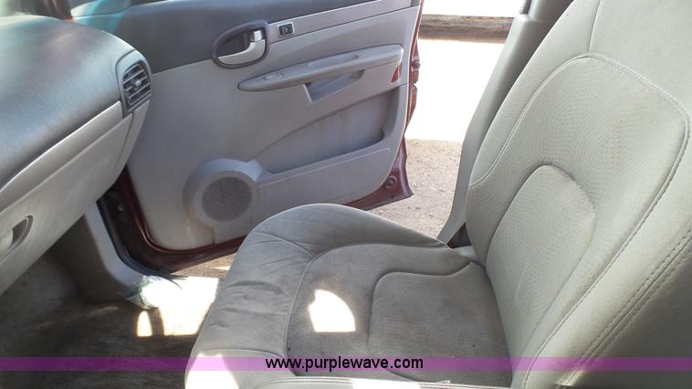 image for item AO9895 2004 Buick Rendezvous CX SUV